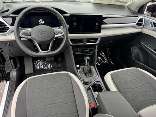 2025 Volkswagen Tiguan 2.0T SE R-Line Black