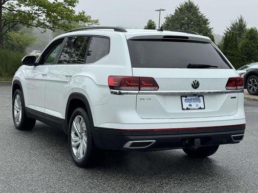 Pure White 2022 Volkswagen Atlas 3.6L SE w/Technology