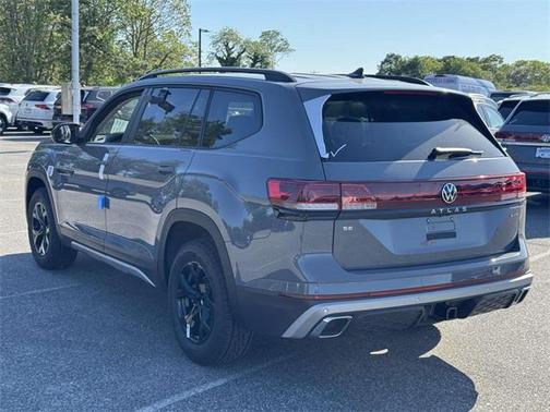 2025 Volkswagen Atlas 2.0T Peak Edition