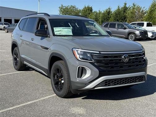 2025 Volkswagen Atlas 2.0T Peak Edition