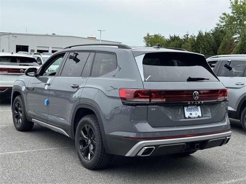 2025 Volkswagen Atlas 2.0T Peak Edition