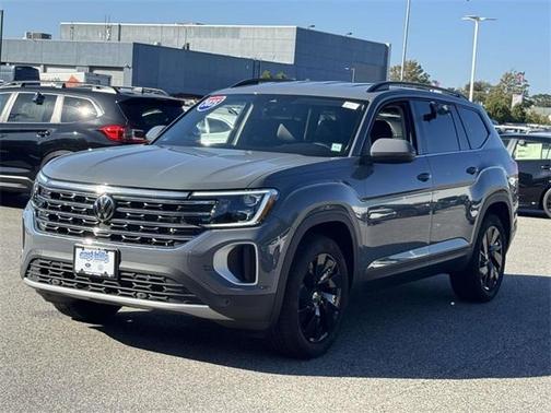 2025 Volkswagen Atlas 2.0T SE