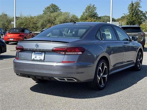 2020 Volkswagen Passat 2.0T R-Line