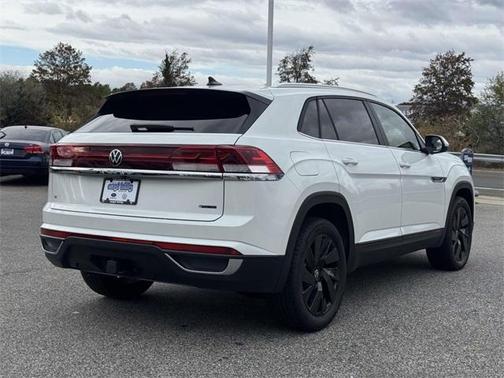 2025 Volkswagen Atlas Cross Sport 2.0T SE w/Technology