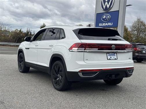 2025 Volkswagen Atlas Cross Sport 2.0T SE w/Technology