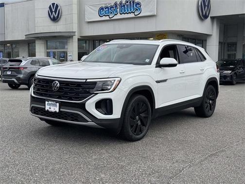 2025 Volkswagen Atlas Cross Sport 2.0T SE w/Technology