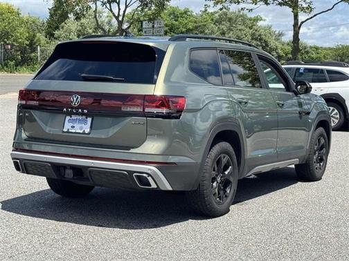 2024 Volkswagen Atlas 2.0T Peak Edition SE w/Technology