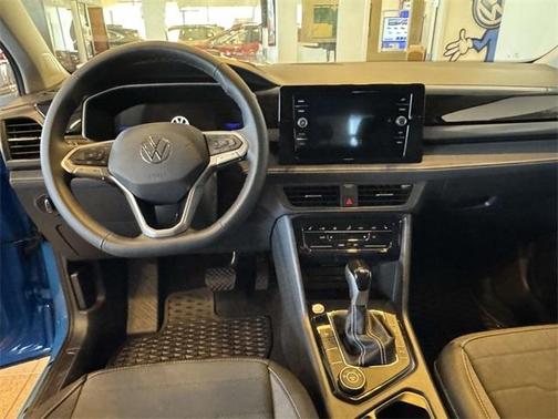 2025 Volkswagen Taos 1.5T SE Black