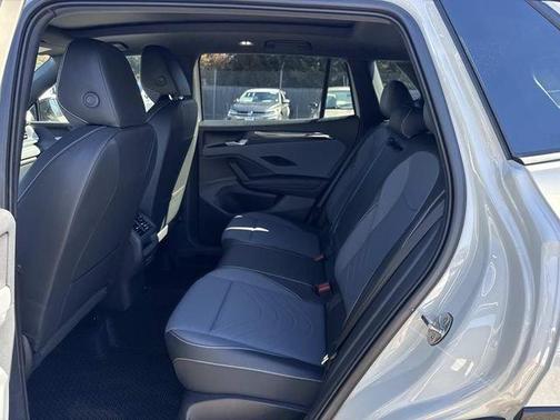 Ascot Grey With Black Roof 2026 Volkswagen Tiguan 2.0T SE R-Line Black