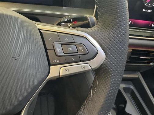 2025 Volkswagen Tiguan 2.0T SE R-Line Black