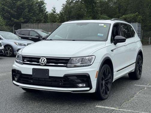Pure White 2021 Volkswagen Tiguan 2.0T SE R-Line Black