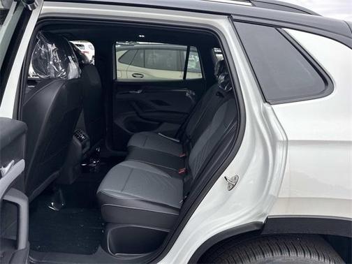 2025 Volkswagen Tiguan 2.0T SE R-Line Black