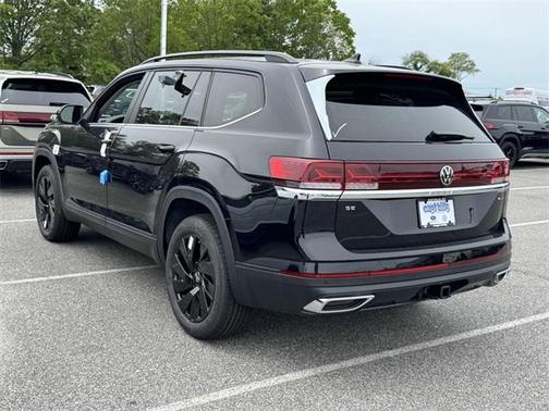 2025 Volkswagen Atlas 2.0T SE