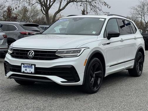 2023 Volkswagen Tiguan 2.0T SE R-Line Black