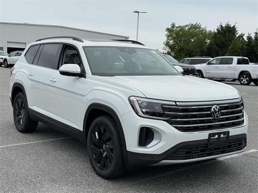 2025 Volkswagen Atlas 2.0T SE