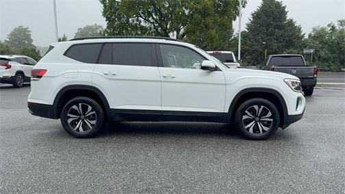 2024 Volkswagen Atlas 2.0T SE