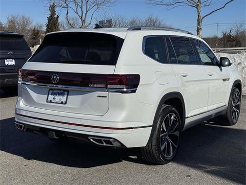 2025 Volkswagen Atlas 2.0T SEL Premium R-Line