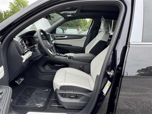 2025 Volkswagen Atlas Cross Sport 2.0T SEL Premium R-Line