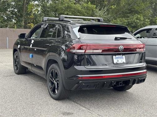 2026 Volkswagen Atlas Cross Sport 2.0T SEL R-Line Black