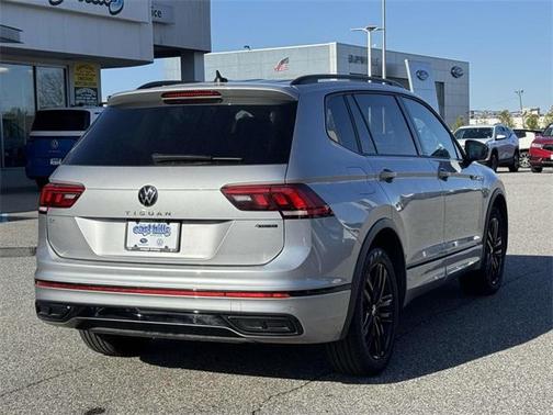 2022 Volkswagen Tiguan 2.0T SE R-Line Black