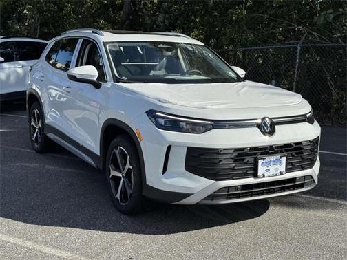 2025 Volkswagen Tiguan 2.0T SE