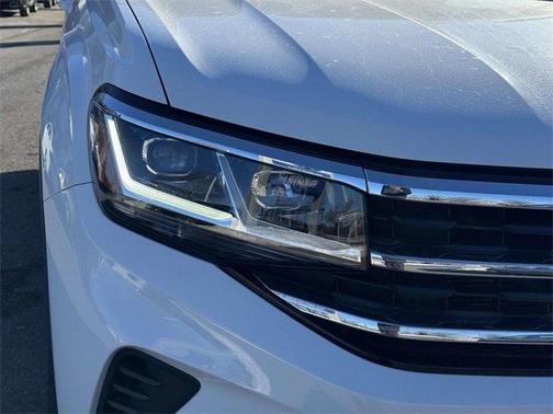 2022 Volkswagen Atlas Cross Sport 2.0T SE