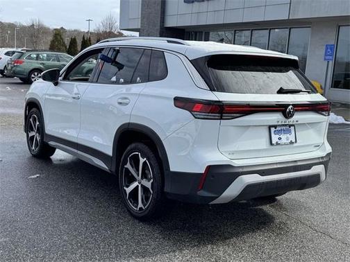 2025 Volkswagen Tiguan 2.0T SE