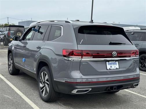 2025 Volkswagen Atlas 2.0T SEL