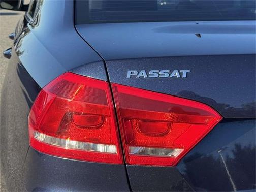 2015 Volkswagen Passat 1.8T S