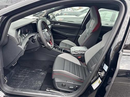 2025 Volkswagen Golf GTI 2.0T SE