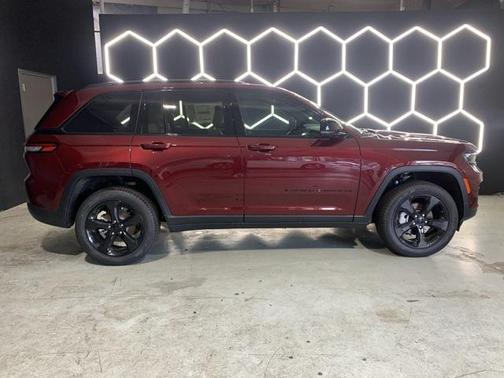 2025 Jeep Grand Cherokee Limited X