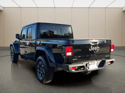 2026 Jeep Gladiator Sport S