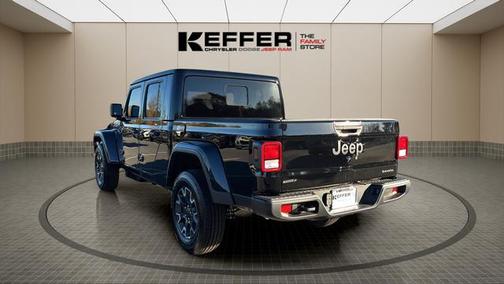 2026 Jeep Gladiator Sport S