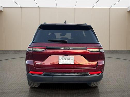 2025 Jeep Grand Cherokee Altitude