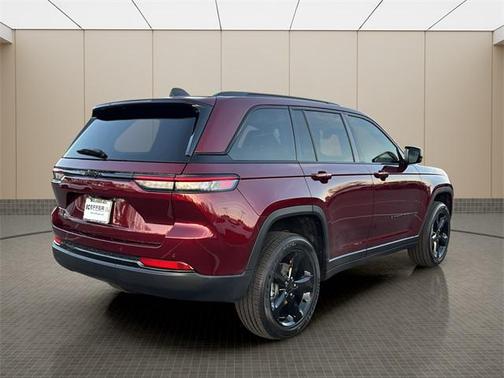 2025 Jeep Grand Cherokee Altitude