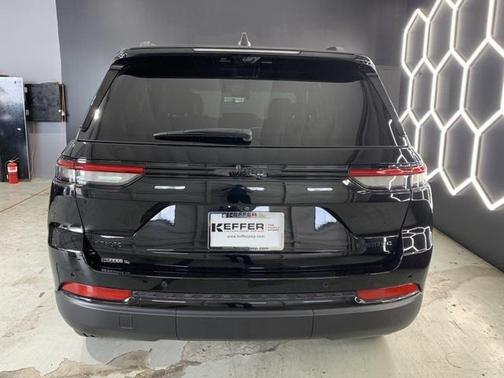 2025 Jeep Grand Cherokee Limited X
