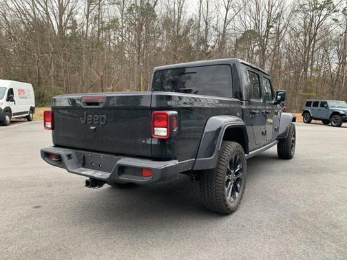 2025 Jeep Gladiator Nighthawk