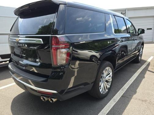 2021 Chevrolet Suburban 4WD High Country
