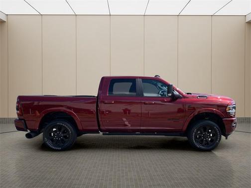 2022 RAM 3500 Laramie Crew Cab 4x4 6'4' Box