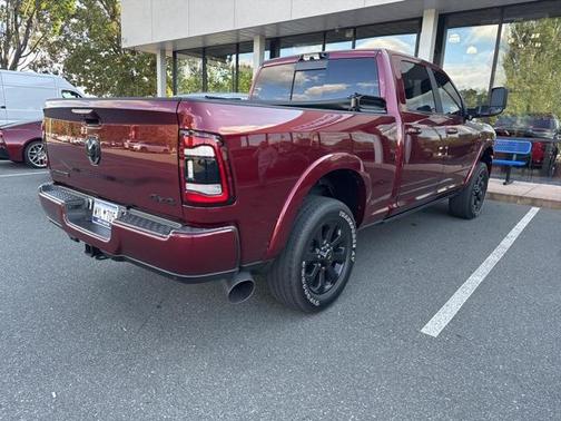 2022 RAM 3500 Laramie Crew Cab 4x4 6'4' Box