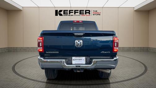 2022 RAM 3500 Laramie Crew Cab 4x4 6'4' Box