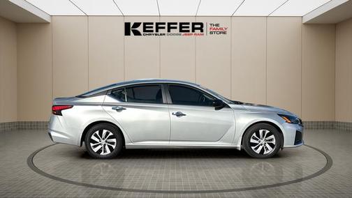 2024 Nissan Altima S FWD