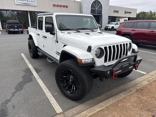 2021 Jeep Gladiator Sport