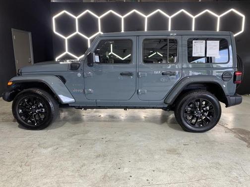 2024 Jeep Wrangler 4xe Sahara