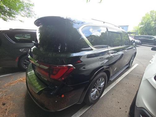 2021 INFINITI QX80 Luxe