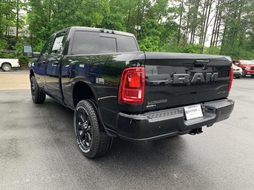2025 RAM 2500 Laramie Crew Cab 4x4 6'4' Box