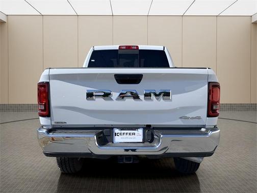 2025 RAM 2500 Tradesman Crew Cab 4x4 6'4' Box