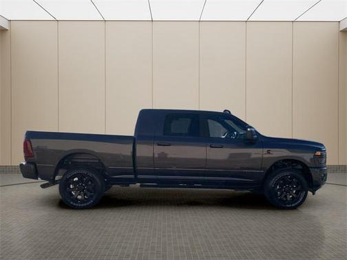 2025 RAM 2500 Laramie Crew Cab 4x4 6'4' Box
