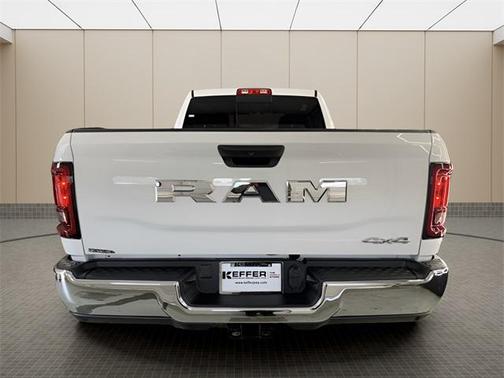 2025 RAM 2500 Tradesman Crew Cab 4x4 6'4' Box