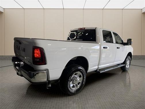 2025 RAM 2500 Tradesman Crew Cab 4x4 6'4' Box